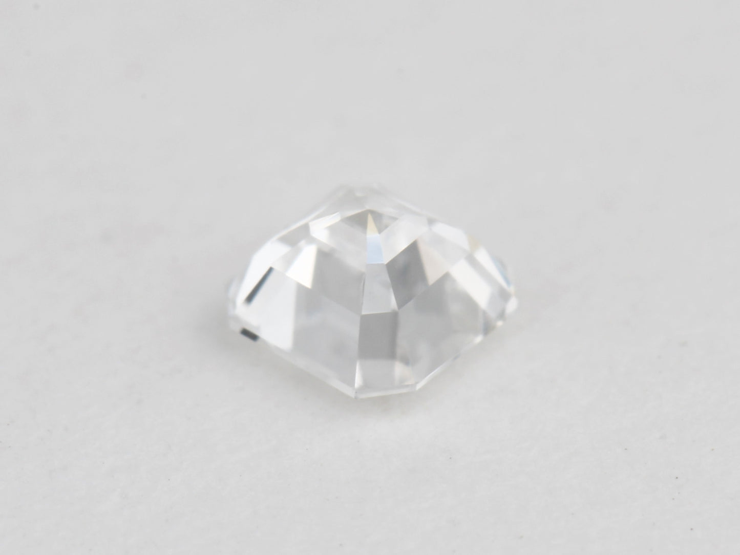 White Diamond, Asscher Shape, VS1 Clarity, F Color