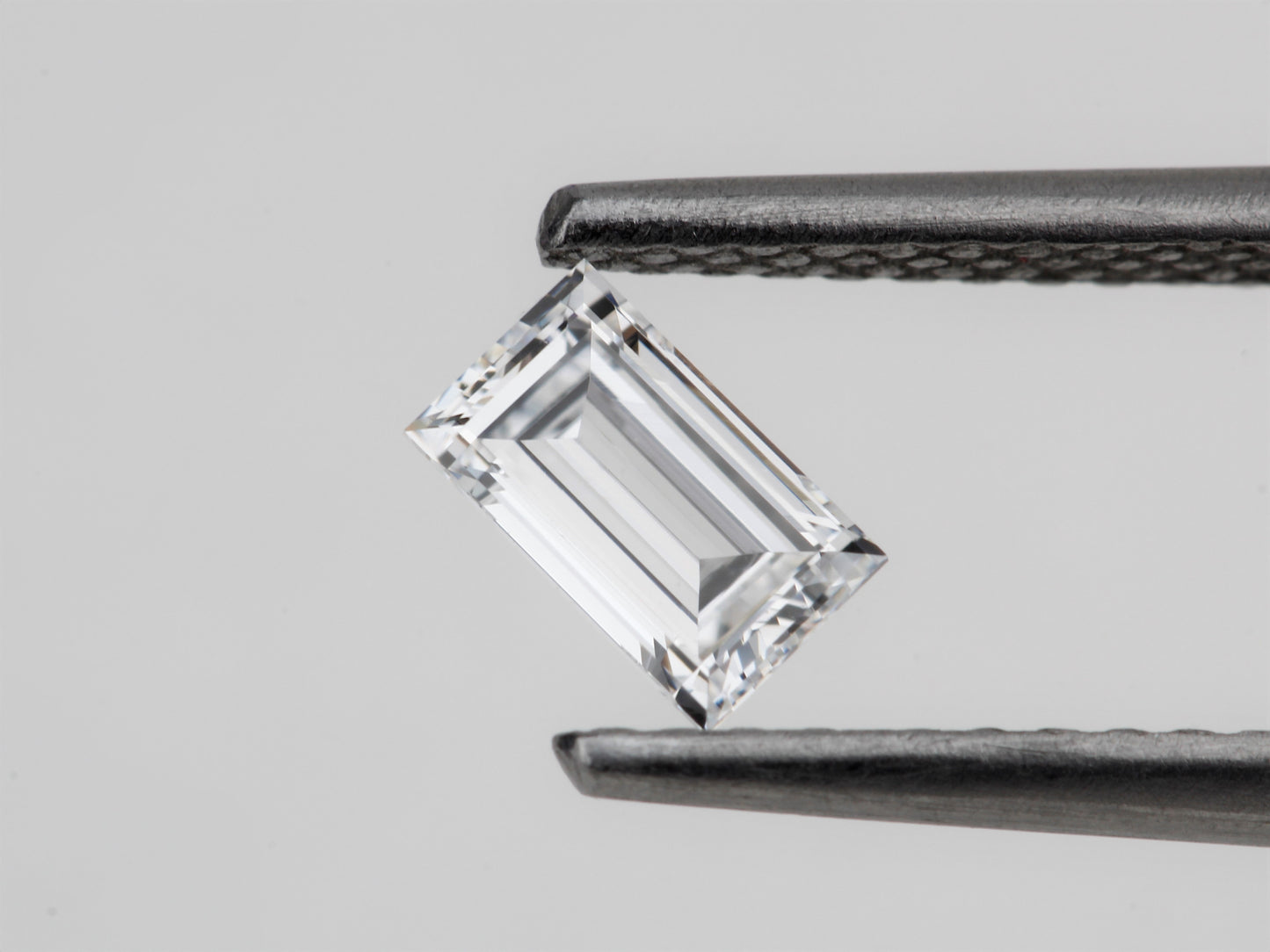 Baguette Diamonds Excellent Cut VVS2 Clarity E/F Color
