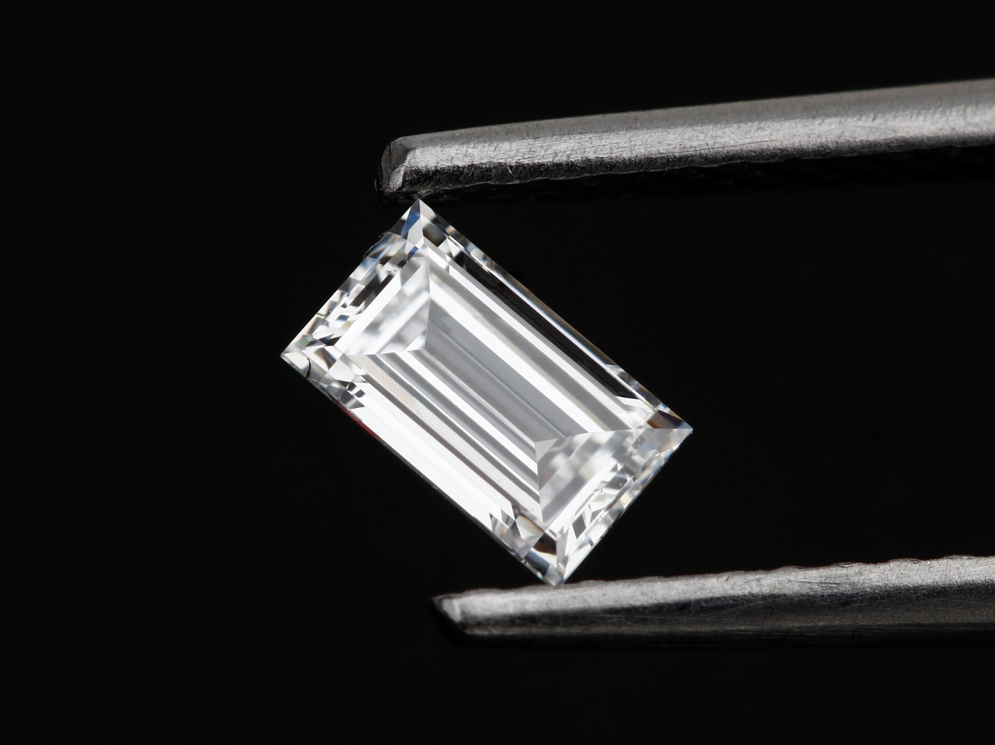 Baguette Diamonds Excellent Cut VVS2 Clarity E/F Color