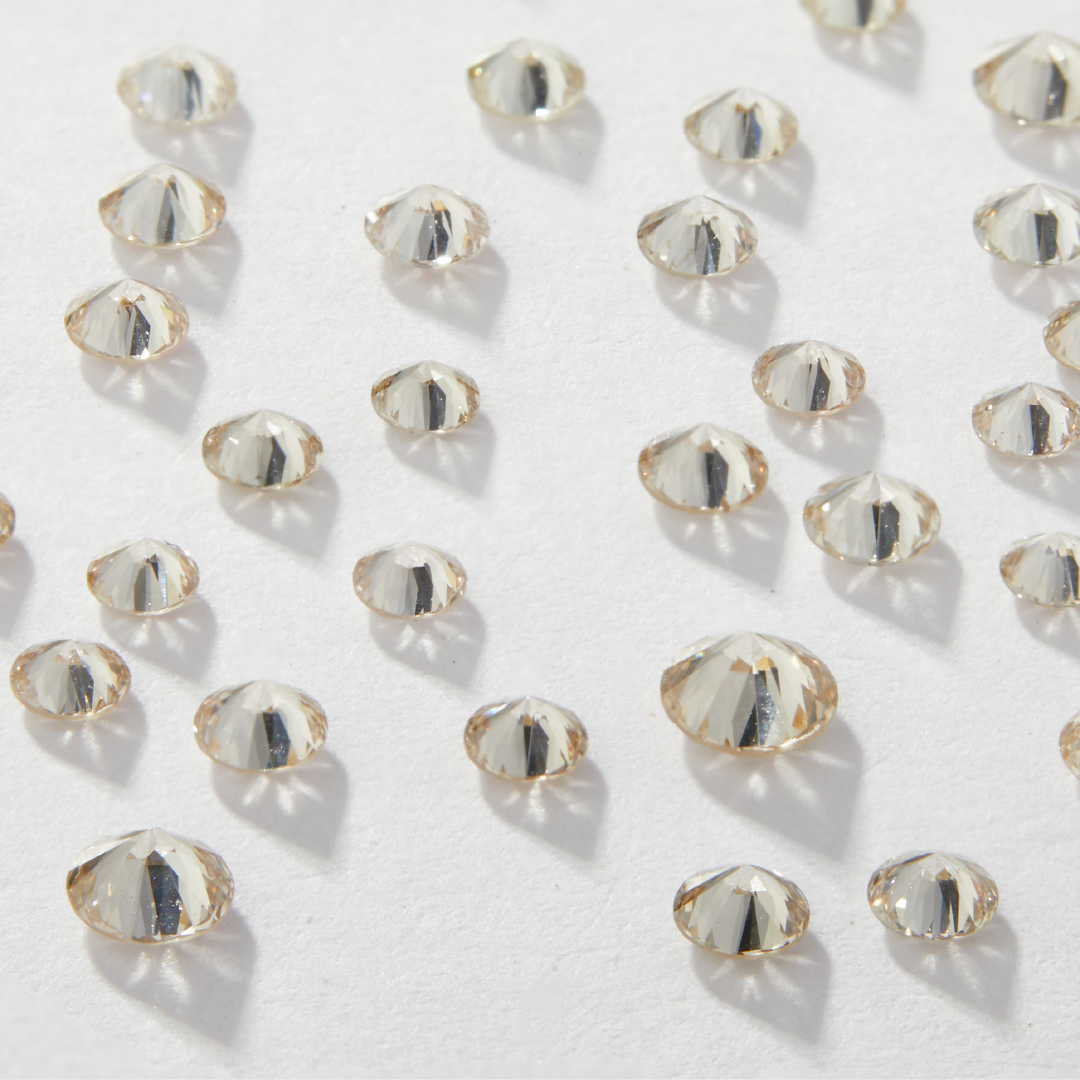 Round Shape Calibrated ''IJKL'' Color Natural Diamond (0.90 - 1.10 mm) Shree Diamond Mfg