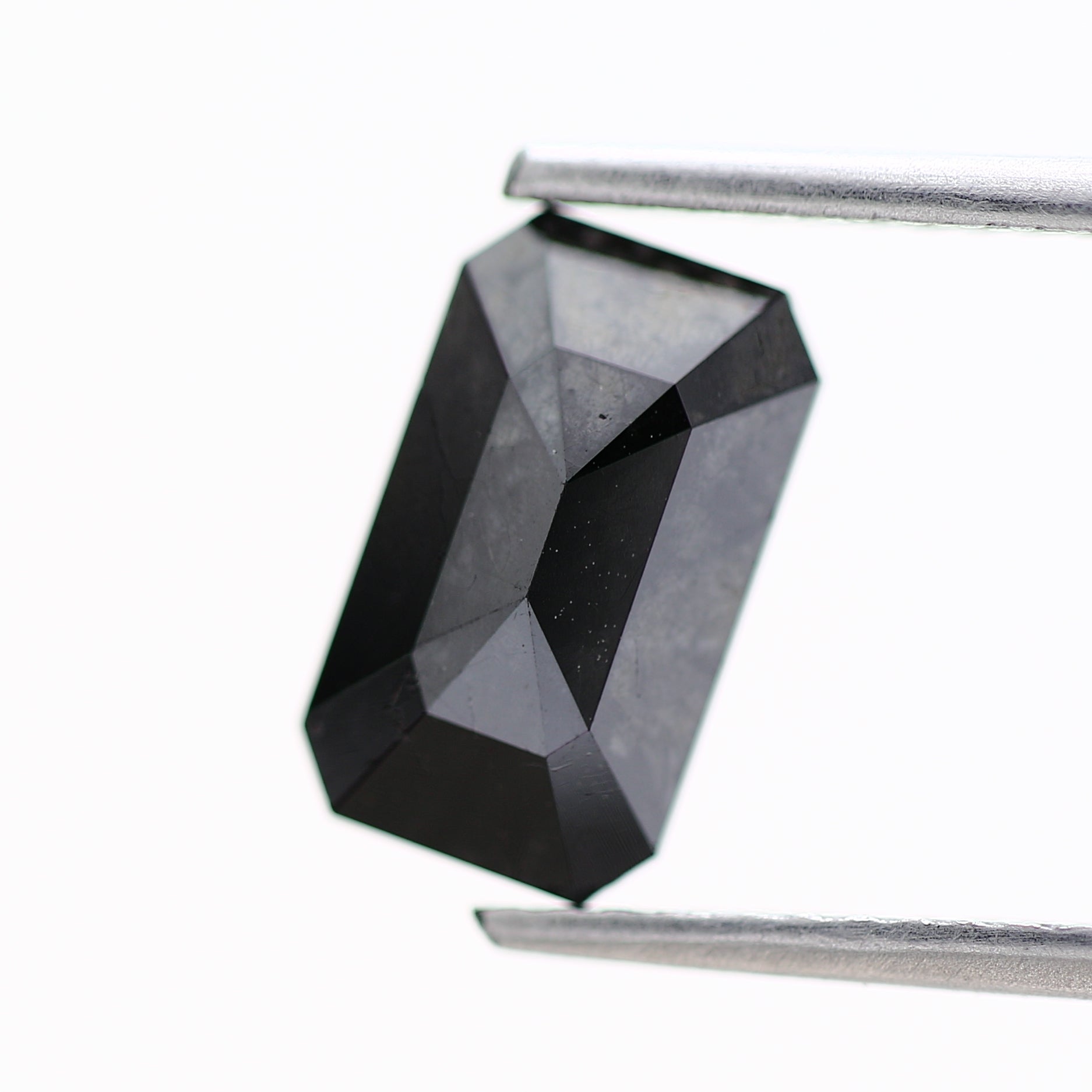 Emerald Fancy Black Natural Loose Diamond For Ring Design ENGAGEMENT wedding art deco jewelry vintage London Paris France switzerland 