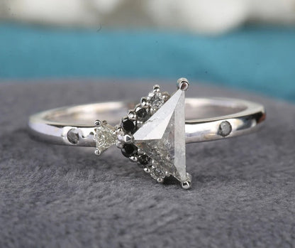 Salt and Pepper diamond Ring, Triangle Wedding Ring, triangle diamond ring, salt and pepper engagement ring, Anniversary Ring Gift for Her