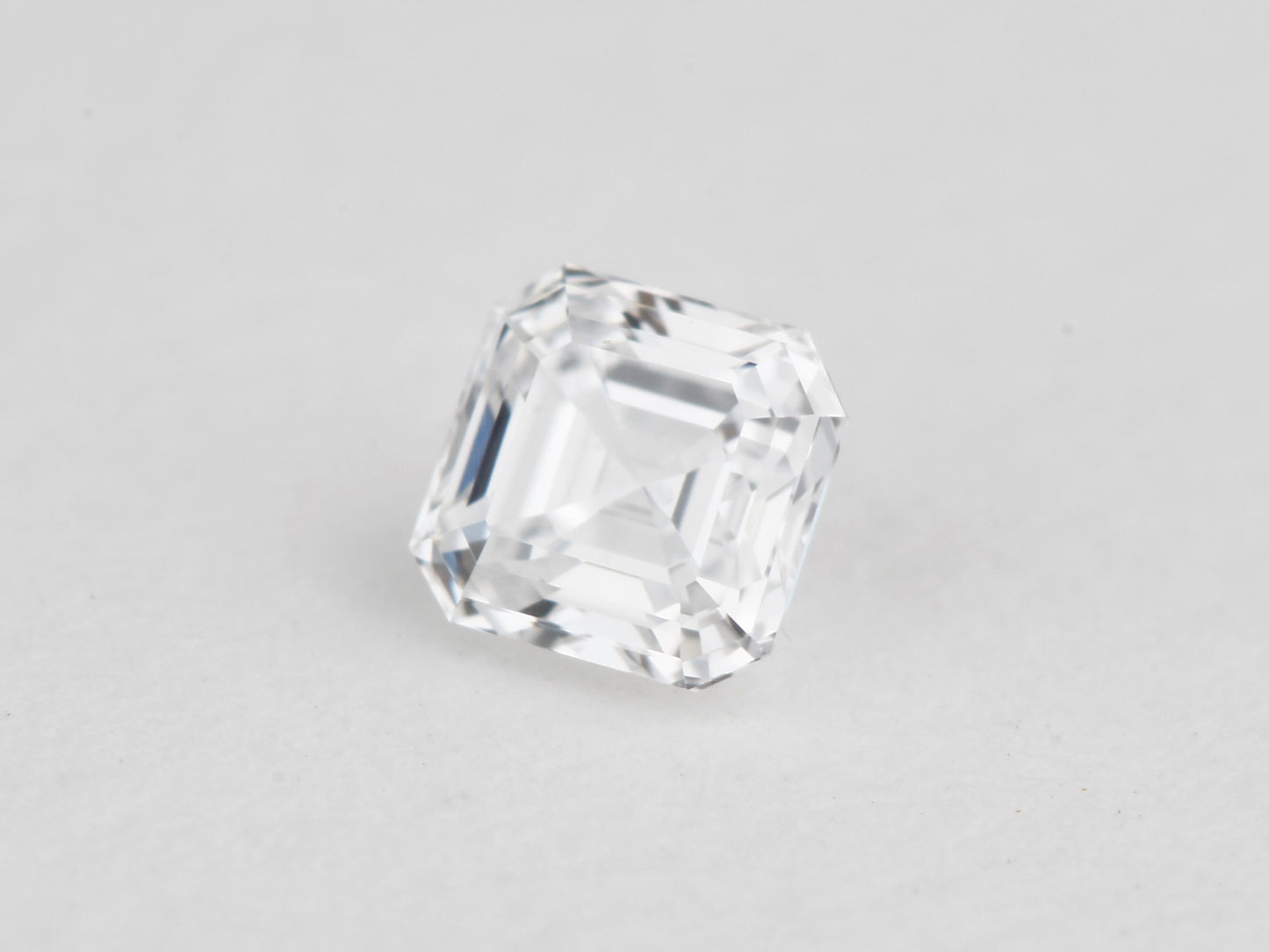 White Diamond, Asscher Shape, VS1 Clarity, F Color