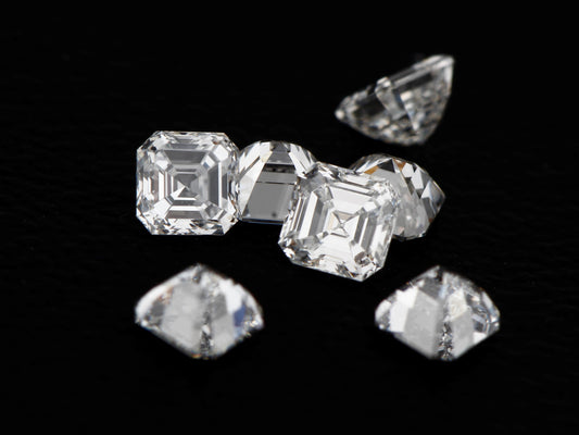 White Diamond, Asscher Shape, VS1 Clarity, F Color, 1 Carat 