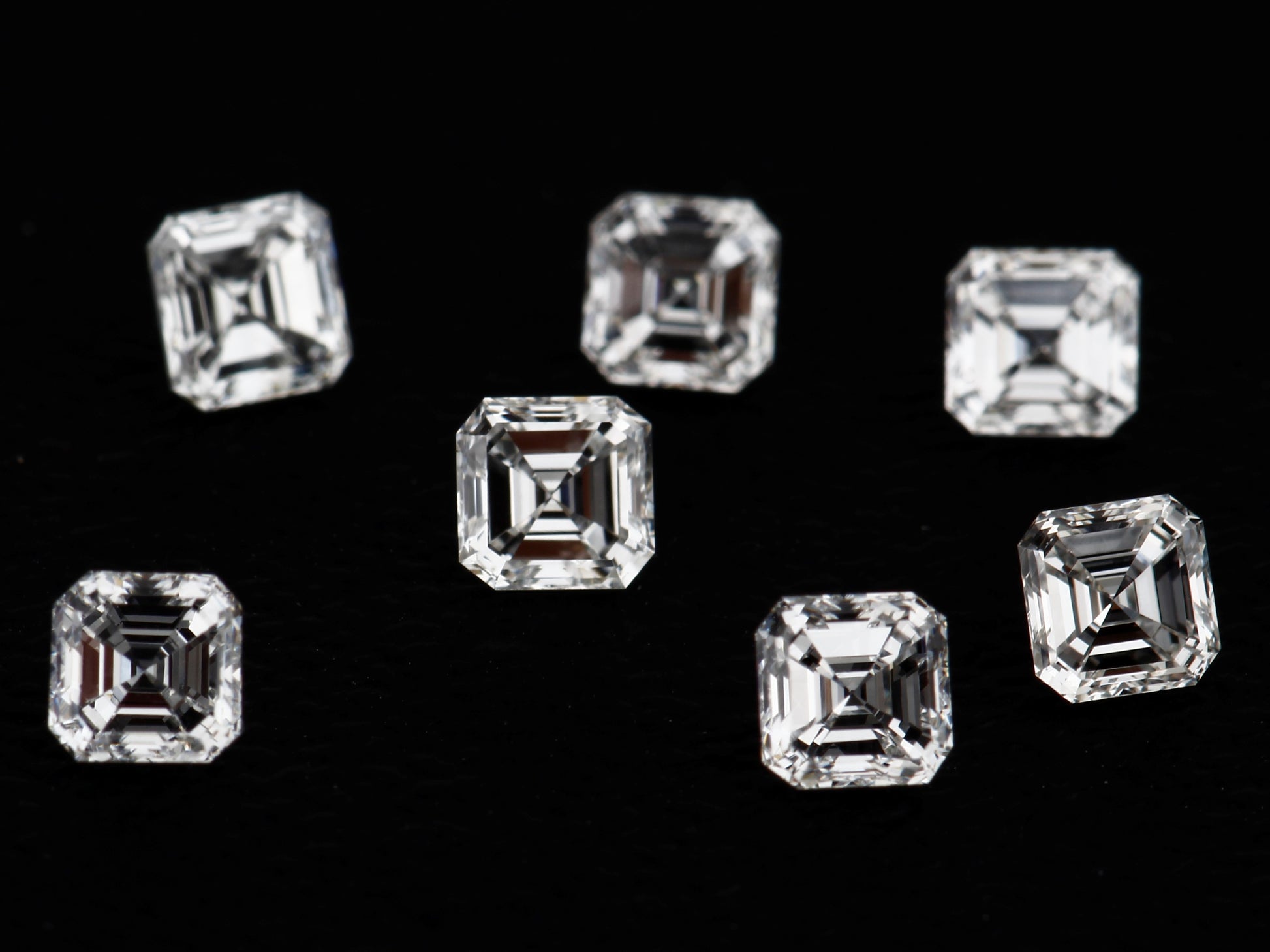 White Diamond, Asscher Shape, VS1 Clarity, F Color, 1 Carat 