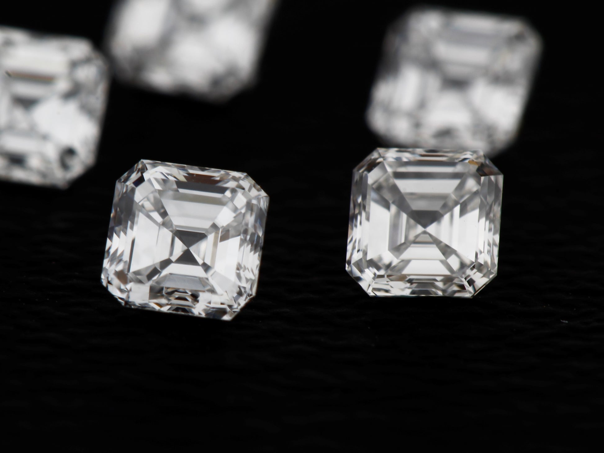 White Diamond, Asscher Shape, VS1 Clarity, F Color, 1 Carat 