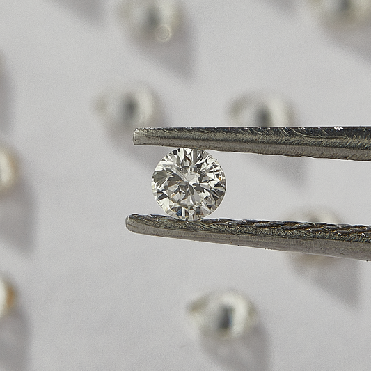 Round Shape White Natural Diamond  Shree Diamond Mfg