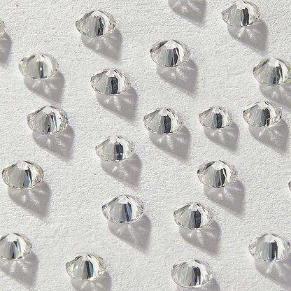 Round Shape Calibrated White Color Natural Diamond (0.90 - 1.10 mm)  Shree Diamond Mfg