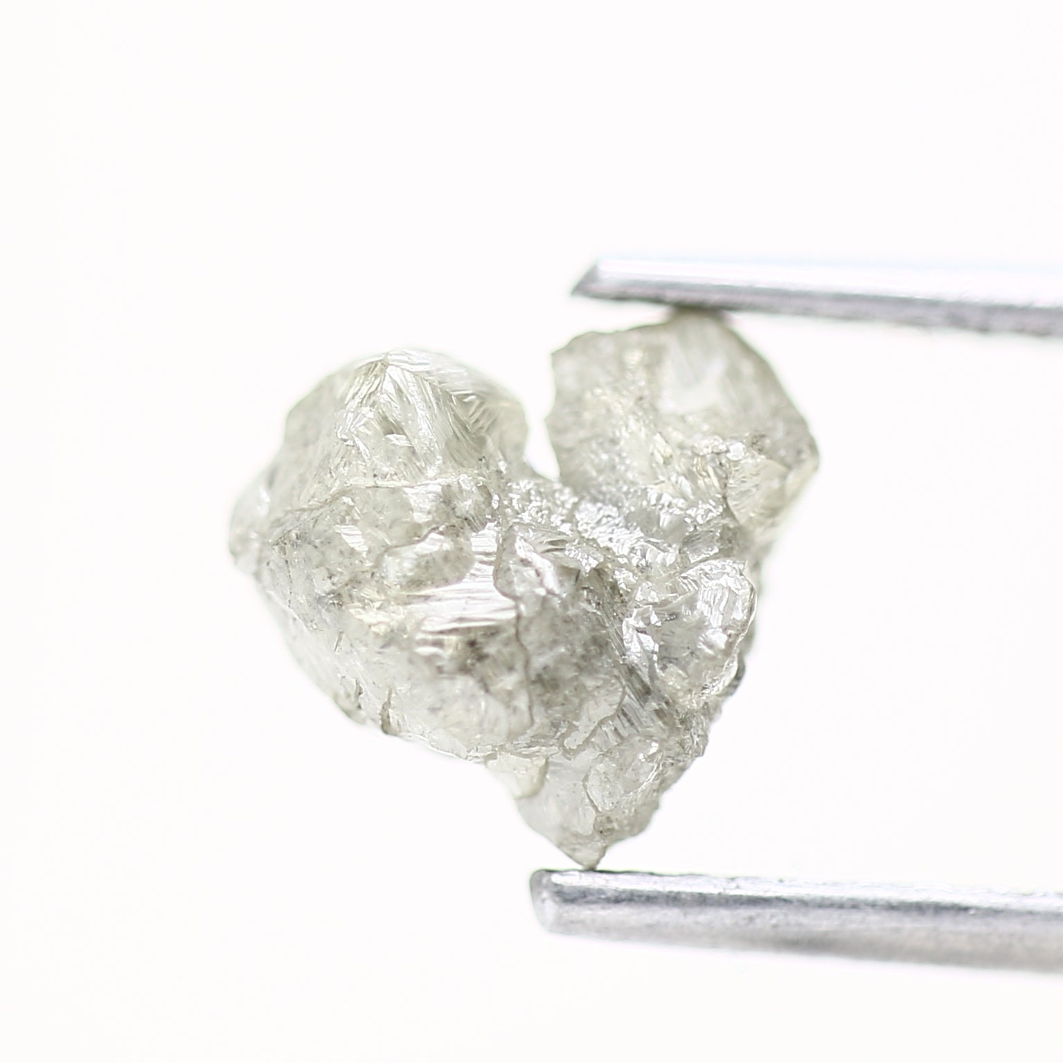 Rough Natural Uncut Diamond Fancy Heart Shape 1.61 Carat Raw Diamond for Engagement Ring SDM1606